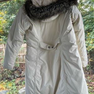 The North Face Women’s Off White Long Parker Jacket with Faux Fur Hood, Size L
